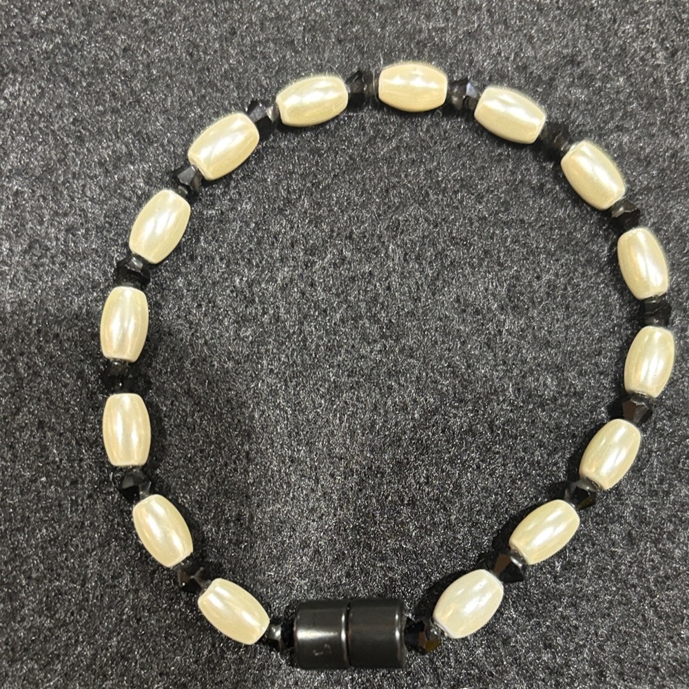 Elegant Handmade Cream and Black Beaded Bracelet #11